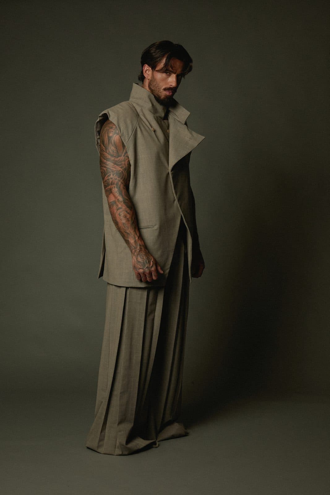 The Sleeveless High-Collar Vest